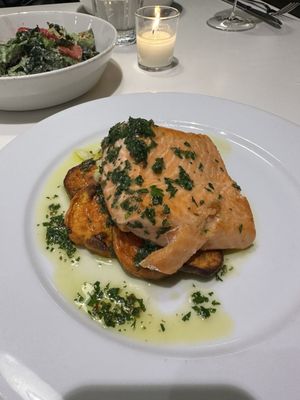 Robin's Restaurant and Market by null