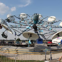 Knight's Action Park - Paratrooper ride