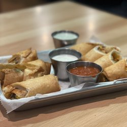 Roos Bar Patio Grill - Southwest Egg Rolls