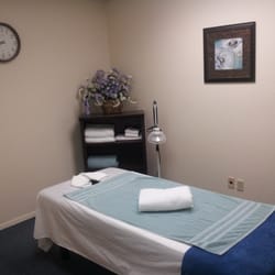Bin-Bin Massage-Asian Massage - Nice, clean rooms and soothing music. Not frilly, but everything is new and fresh.