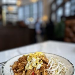 Flore Cafe - Pad Thai