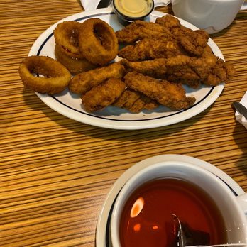 IHOP - Appetizer Sample, no mozzarella sticks - Breakfast & Brunch Near Me - Totowa, New Jersey