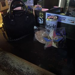 When your bar turns 150 years old you come to represent!