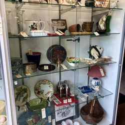 Antiques Mall Of Madison - A case of eclectic antiques