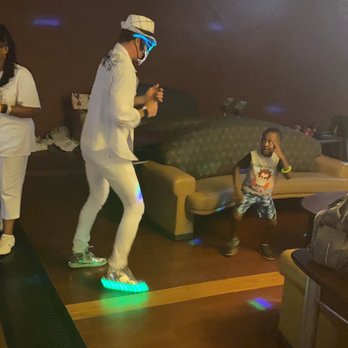 JB's on 41 - Cool Moves - Bowling Near Me - Milwaukee, Wisconsin