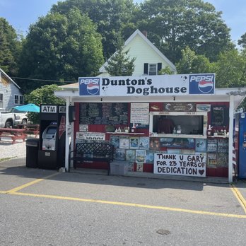 Dunton's Doghouse - the front of dunton's doghouse - Hot Dogs Near Me - Boothbay Harbor, Maine