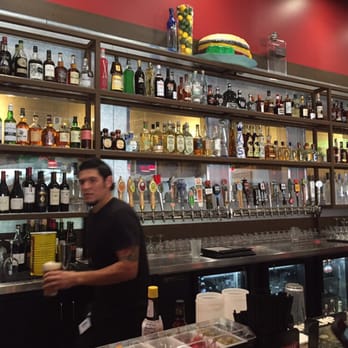 Knolls Restaurant - Bar tender was awesome - American Near Me - Long Beach, California