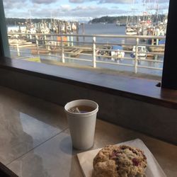 Javawocky Coffee House - Raspberry scone and jasmine tea