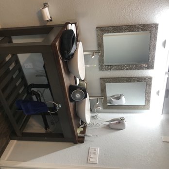 Hotel Breakers - Over-lit bathroom with nice sinks but towel rack in center and pipes underneath not very pretty - Hotels Near Me - Gualala, California Hotel Breakers - Over-lit bathroom with nice sinks but towel rack in center and pipes underneath not very pretty - Hotels Near Me - Gualala, California