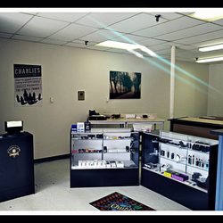 Mist Essentials- Bristol - Display cases