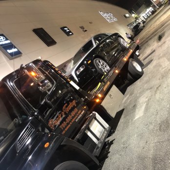 Papi's Towing - PAPI'S TOWING. [10% off Instagram] licensed and insured. 24hr 7Days /wk Service. Emergency roadside assistance available. Ca$h 4 Junk Cars. - Towing Near Me - Hollywood, Florida