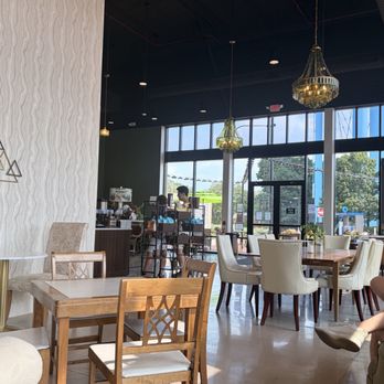 Coco & Maple - Sitting Area - Coffee & Tea Near Me - Mount Prospect, Illinois Coco & Maple - Sitting Area - Coffee & Tea Near Me - Mount Prospect, Illinois