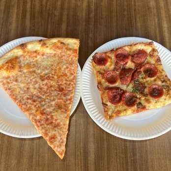 Brooklyn Square - New York Cheese & Spicy Pepperoni Square - Pizza Near Me - Pasadena, California Brooklyn Square - New York Cheese & Spicy Pepperoni Square - Pizza Near Me - Pasadena, California