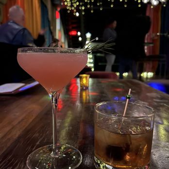 The Dickens - Tasty cocktails - Cocktail Bars Near Me - New York, New York