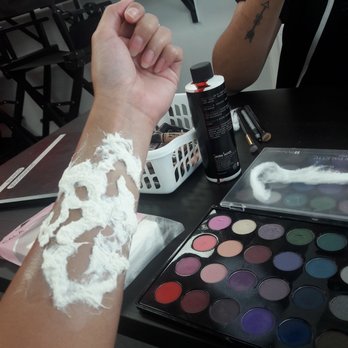 Mimi's Glam Room - Makeup Artists Near Me - Pico Rivera, California