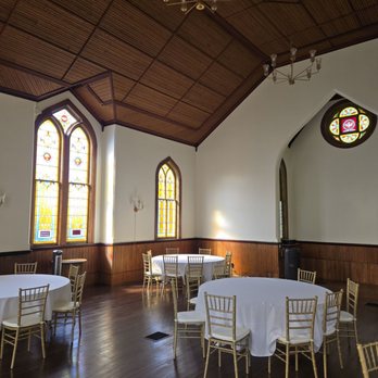 Ashby Inn & Restaurant - Church/ event space - New American Near Me - Paris, Virginia