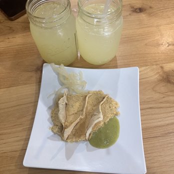 Greens & Lemons - Hummus with Pita Bread - Mediterranean Near Me - McAllen, Texas Greens & Lemons - Hummus with Pita Bread - Mediterranean Near Me - McAllen, Texas