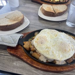 Horseshoe Skillet Horseshoe Skillet
