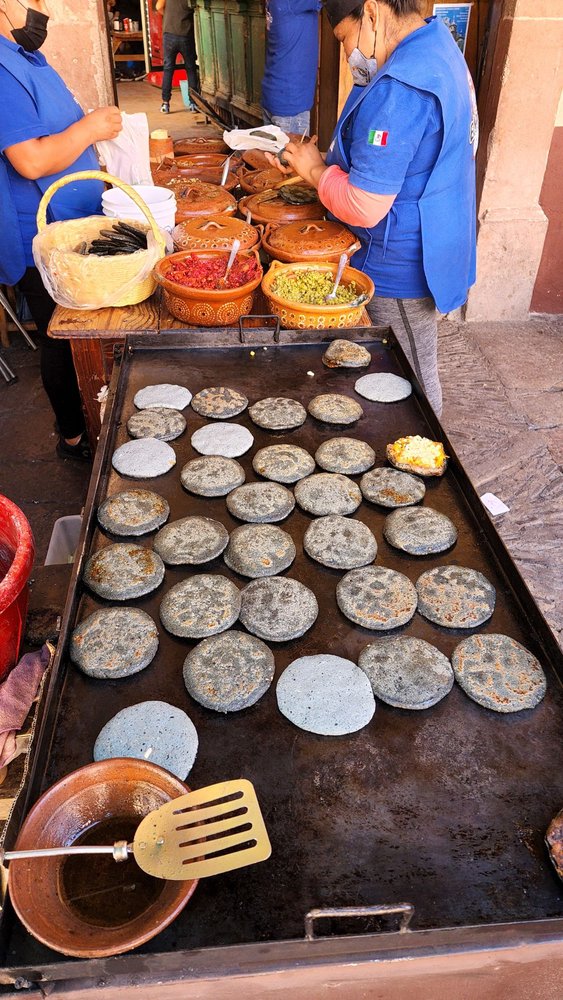 El Negrito Gorditas y Micheladas