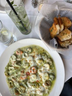 Carelli's by null