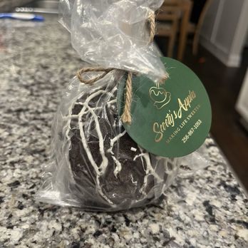 Scooty's Apples - Cookies and cream apple - Desserts Near Me - Huntsville, Alabama Scooty's Apples - Cookies and cream apple - Desserts Near Me - Huntsville, Alabama