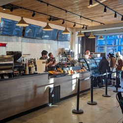 Caffe Bene - Bar area