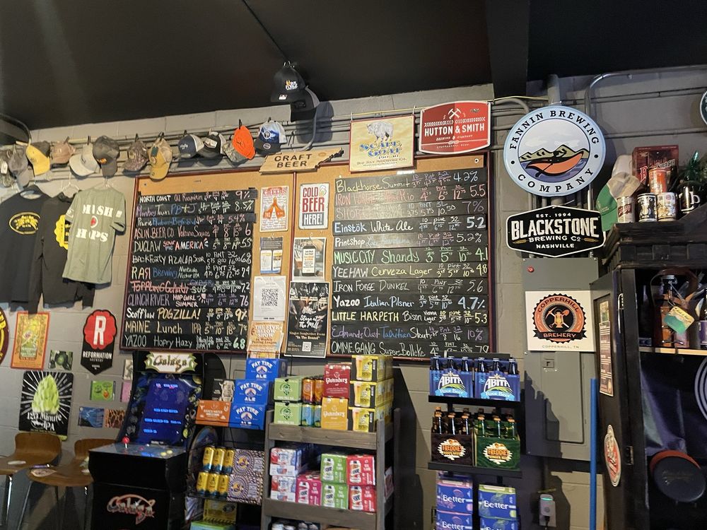 Mash & Hops Logo