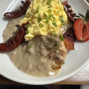 Zenaida's Cafe - Biscuits & gravy - Cafes Near Me - Las Vegas, Nevada