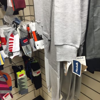 Marshalls Store 605 - Department Stores Near Me - Corona, California