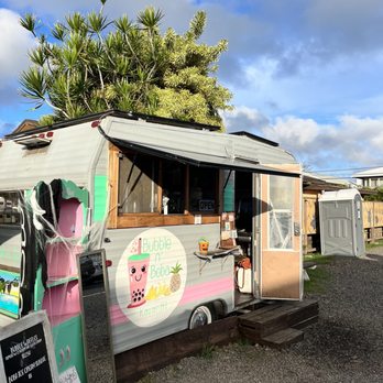 Bubble n’ Boba - food truck parked in a parking lot - Bubble Tea Near Me Bubble n’ Boba - food truck parked in a parking lot - Bubble Tea Near Me