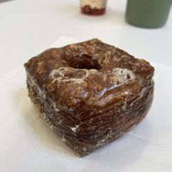 Happy Donuts - Cronut