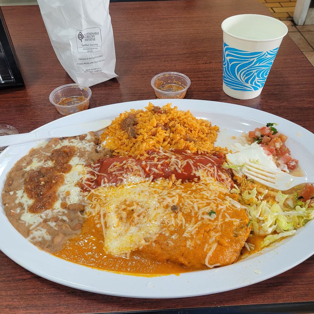 Beef enchilada and Chile Relleno Beef enchilada and Chile Relleno