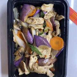 Thai Basil - Spicy eggplant with chicken