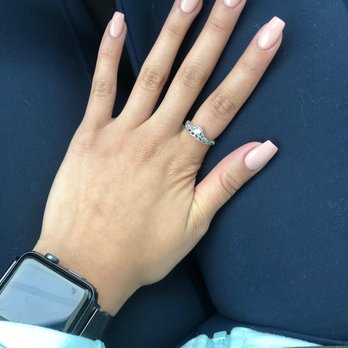 Coulures Nails Spa - Waxing Near Me - Lake Stevens, Washington
