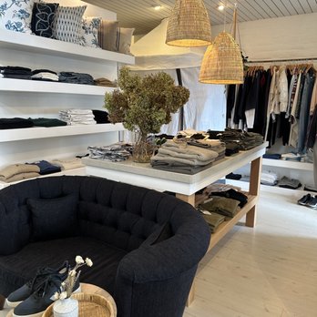 DIANI - Women's Clothing Near Me - Santa Barbara, California