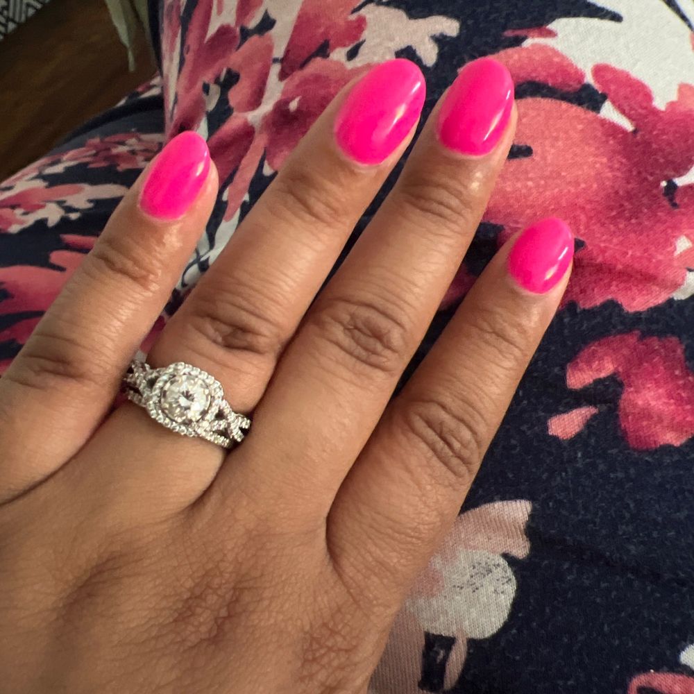 Element Beauty Lounge - Dip Manicure with Gel Too Coat - Nail Salons Near Me - Brooklyn, New York Element Beauty Lounge - Dip Manicure with Gel Too Coat - Nail Salons Near Me - Brooklyn, New York