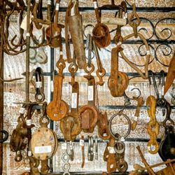 The Vintage Market - One of our vendors #46 Vintage Finds by Vince Now located at 838 Butte Street #thevintagemarketredding #reddingantiquemall