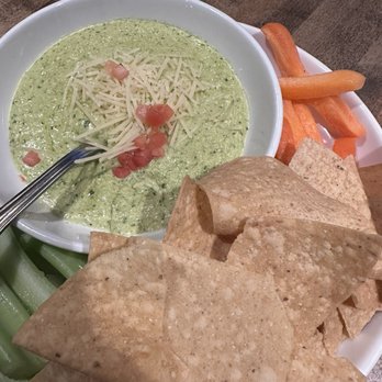 DC Oakes Brewhouse and Eatery - Spinach & Artichoke dip with chips and veggies - American Near Me - Fort Collins, Colorado DC Oakes Brewhouse and Eatery - Spinach & Artichoke dip with chips and veggies - American Near Me - Fort Collins, Colorado
