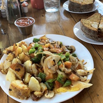 Country Touch Cafe - Francisco Omelette - Breakfast & Brunch Near Me - Atascadero, California Country Touch Cafe - Francisco Omelette - Breakfast & Brunch Near Me - Atascadero, California