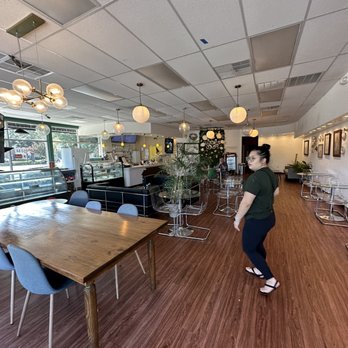 Look Up Dessert Cafe - a woman standing at a table - Ice Cream & Frozen Yogurt Near Me - Chesapeake, Virginia