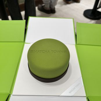 Matcha Town - Matcha black sesame cake - Gelato Near Me - Cupertino, California Matcha Town - Matcha black sesame cake - Gelato Near Me - Cupertino, California