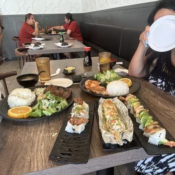 Kakuna Sushi - Dragon Roll, Lion King and Spider Roll - Ramen Near Me - Fremont, California