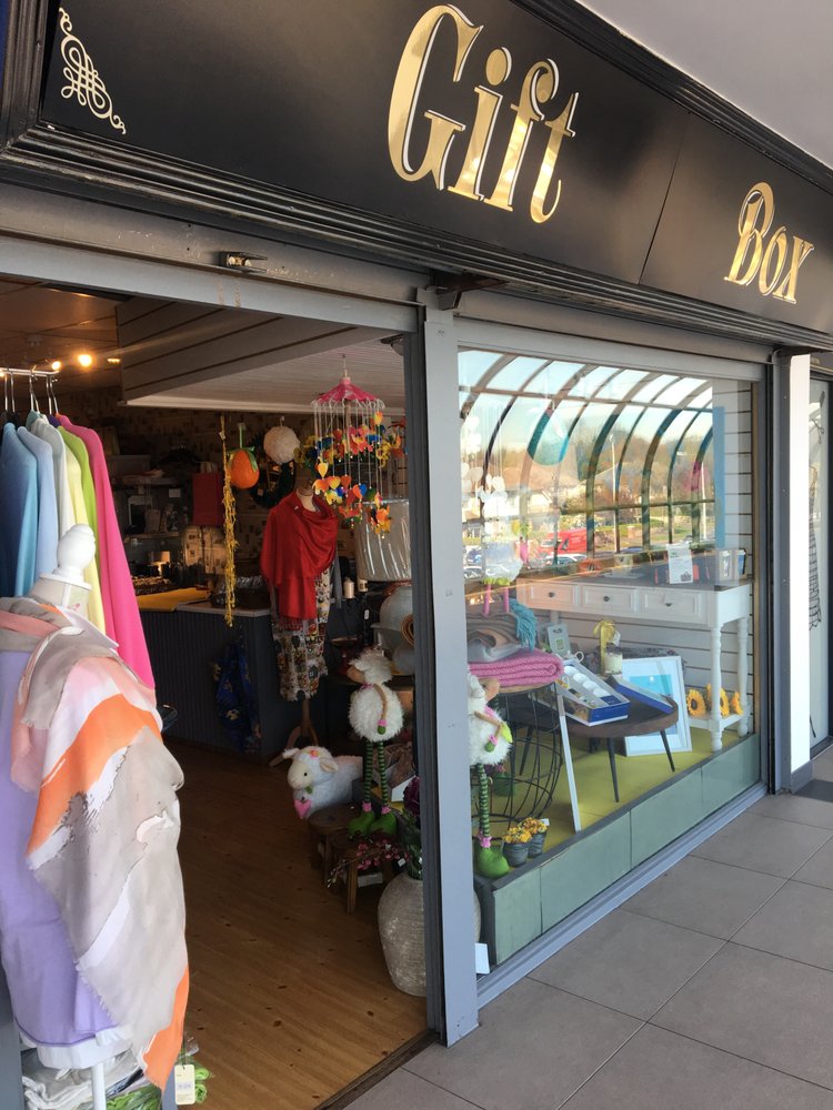 GIFT BOX Updated May 2024 Butterfield Avenue, Rathfarnham, Co