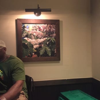 Starbucks - Coffee & Tea Near Me - St. Petersburg, Florida