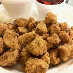 Hen House Bar-B-Q - Chicken nuggets, mashed potatoes and gravy, and beets with onions.