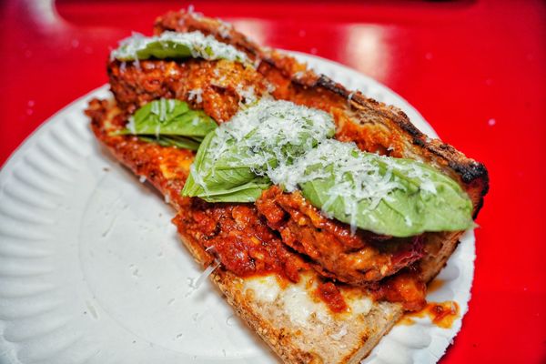 Stevie's Famous Burien by null
