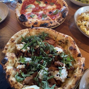 Fred’s - Margherita and Sausage Pizzas - Italian Near Me - West Vancouver, British Columbia