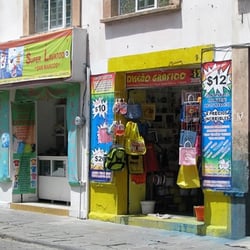 Diseño Gráfico - Local pequeño a un costado de una lavandería.