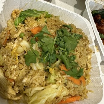 Buddha Ruksa - Yellow Curry Fried Rice - Thai Near Me - Seattle, Washington Buddha Ruksa - Yellow Curry Fried Rice - Thai Near Me - Seattle, Washington