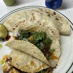 Lupita Latinos'Market - Barbacoa and Carnitas Tacos